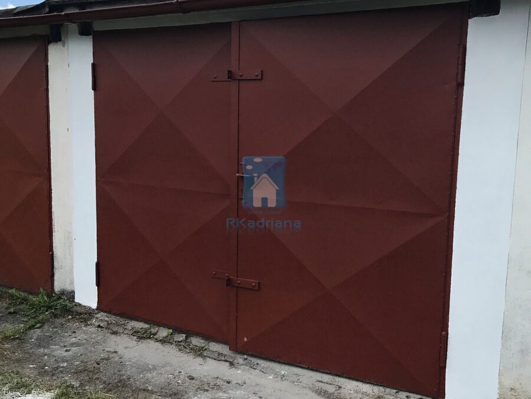 Pronájem nemovitosti, 18 m² (2 z 4)