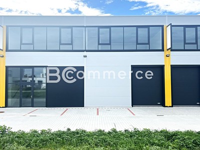 Комерційне приміщення в оренду, 235 м² (2 з 14)