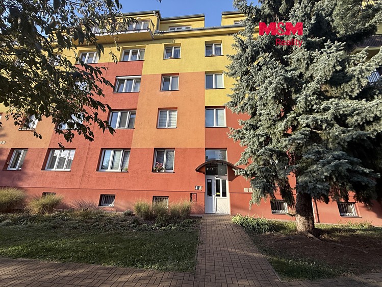Pronájem bytu 2+1, 52 m² (1 z 7)