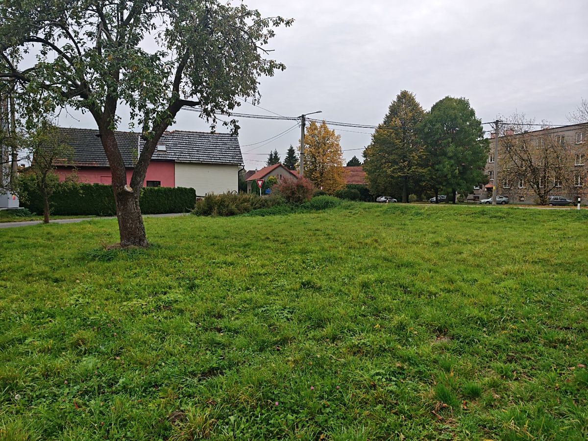 Prodej stavebního pozemku 800 m², Kunín – fotka 1 z 3
