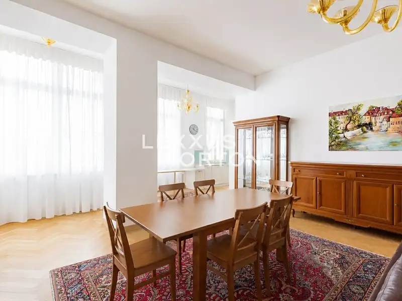 Pronájem bytu atypický 110 m², Praha – náhled fotky 3