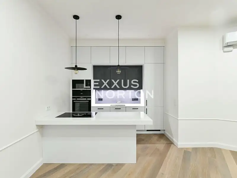 Pronájem bytu 4+kk 118 m², Praha – náhled fotky 3