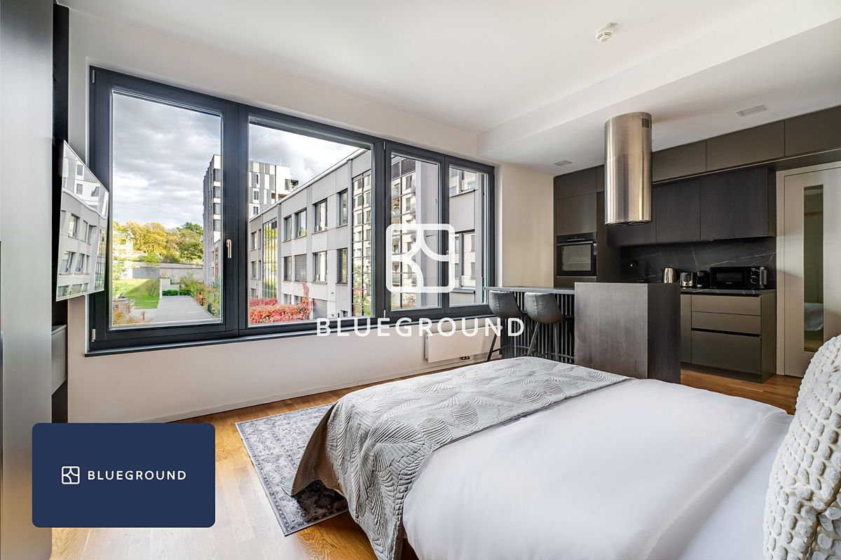 Pronájem bytu 1+kk 30 m², Praha – fotka 1 z 3