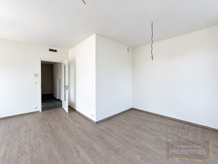 Prodej bytu 2+kk, 63 m² (7 z 14)