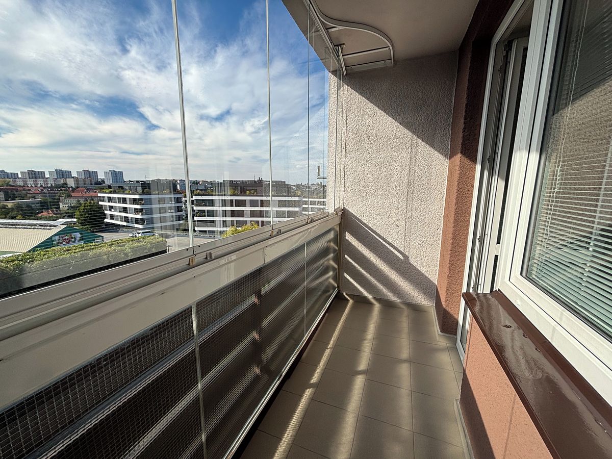 Pronájem bytu 2+1 54 m² – fotografie 2