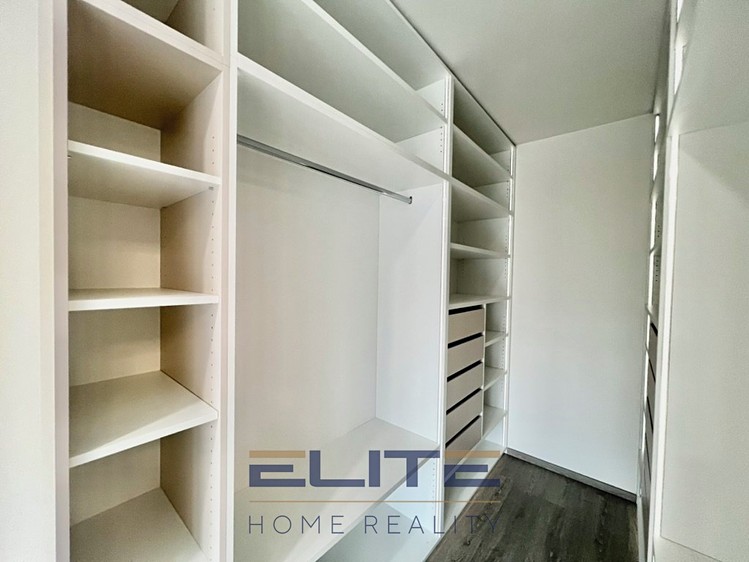 Pronájem bytu 3+kk, 106 m² (14 z 31)