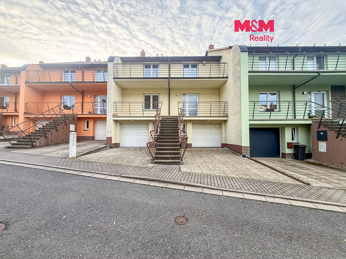 Pronájem rodinného domu 190 m², pozemek 400 m², Litomyšl – fotka 1 z 3