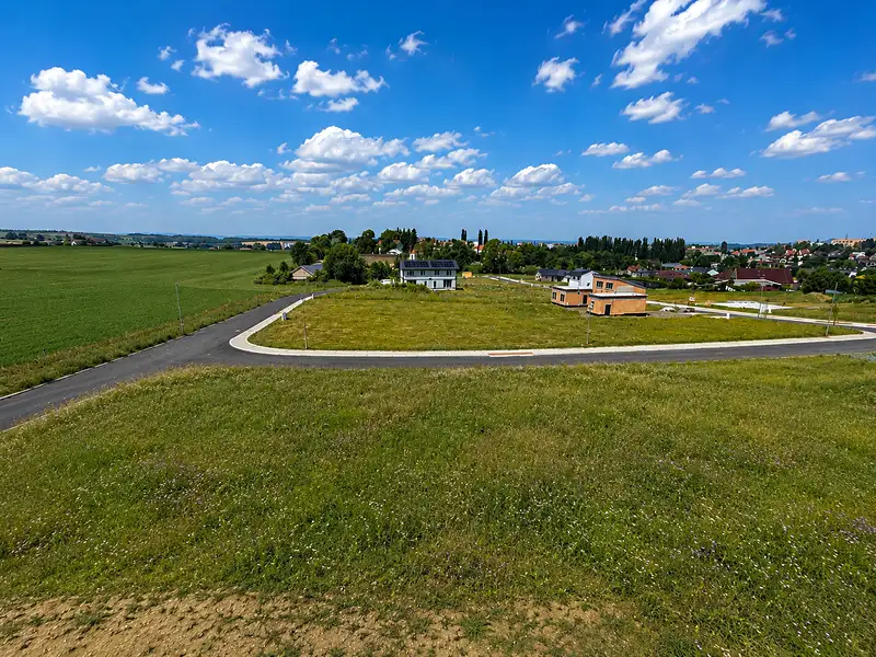Prodej stavebního pozemku 1191 m², Nový Jičín – náhled fotky 2
