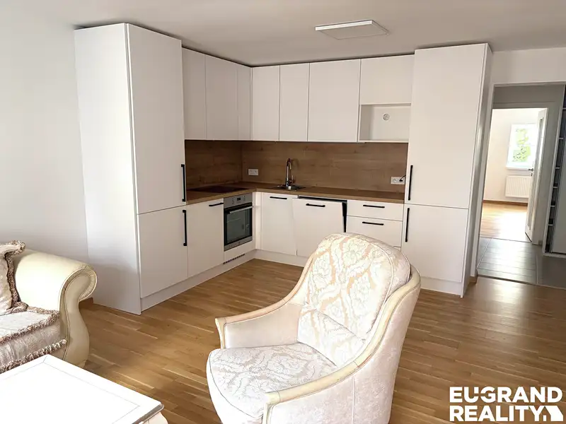 Pronájem rodinného domu 80 m², pozemek 320 m², Rumburk – náhled fotky 1