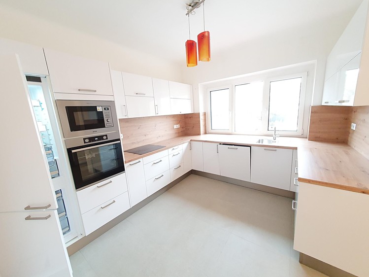 Pronájem domu, 100 m² (27 z 40)