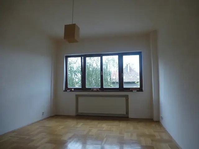 Pronájem bytu 1+kk 36 m², Praha – náhled fotky 1
