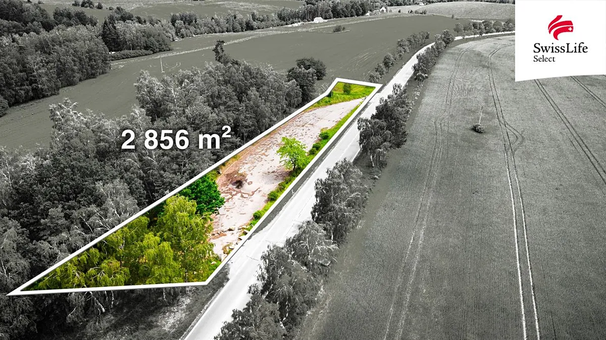 Prodej komerčního pozemku 2856 m²