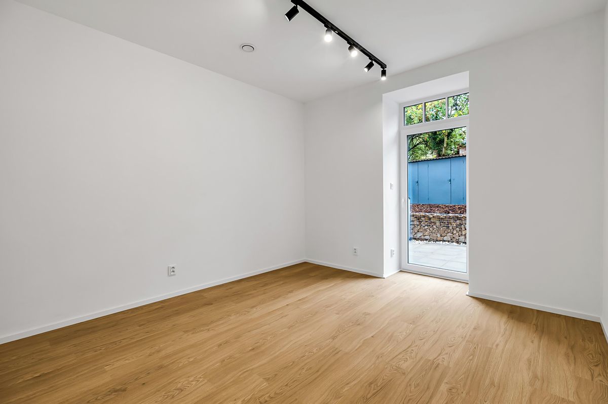 Prodej bytu 2+kk 52 m², Praha – fotka 1 z 3