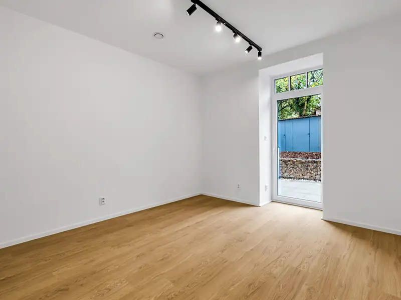 Prodej bytu 2+kk 52 m², Praha – náhled fotky 1