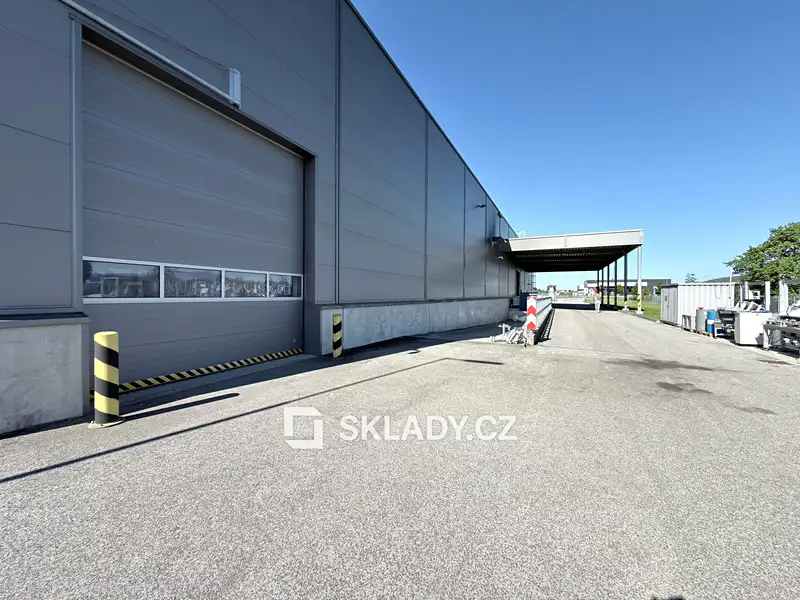 Pronájem skladového prostoru 2543 m², Nový Bydžov – náhled fotky 3