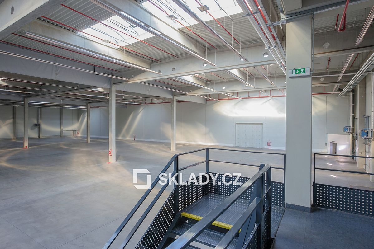 Pronájem skladového prostoru 8712 m², Most – fotka 1 z 3