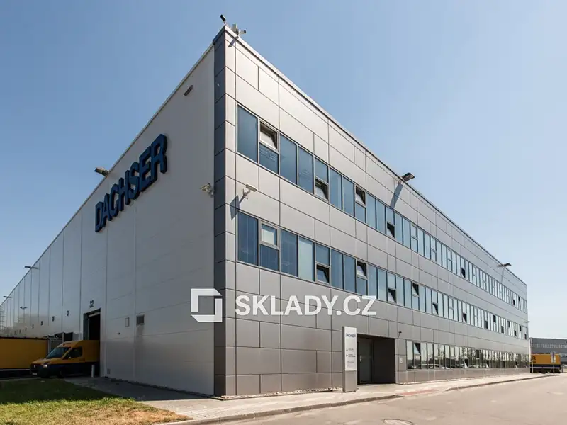 Pronájem skladového prostoru 3000 m², Holubice – náhled fotky 2