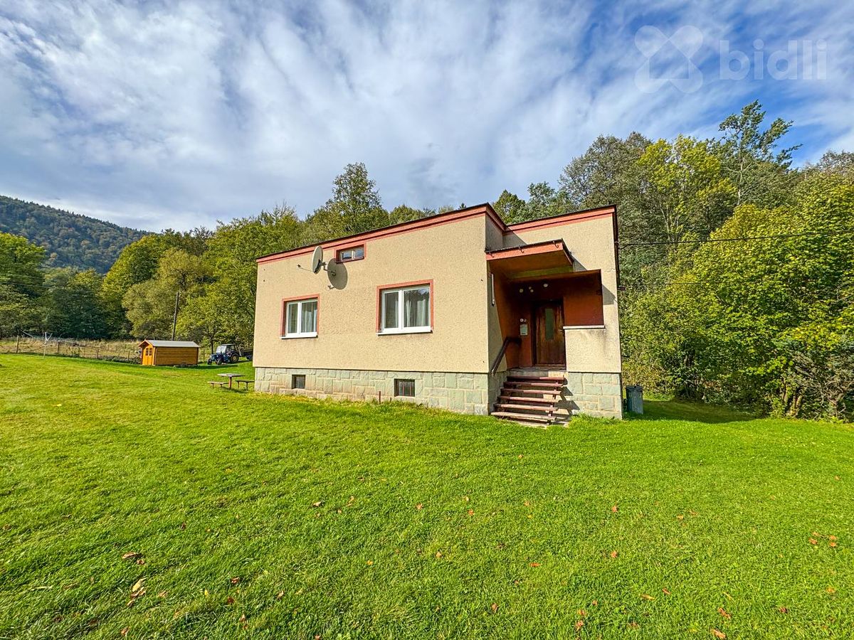 Prodej rodinného domu 145 m², pozemek 1294 m², Řeka – fotka 1 z 3