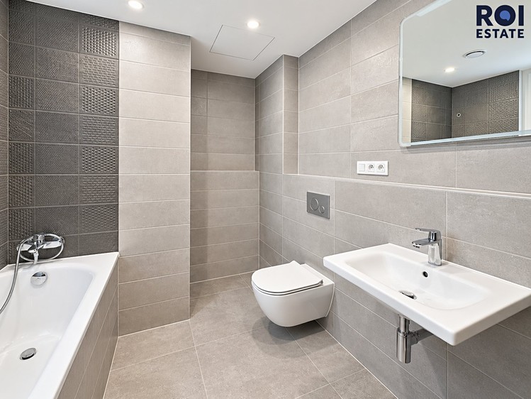Pronájem bytu 2+kk, 63 m² (5 z 9)
