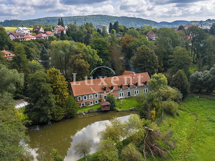 Комерційне приміщення на продаж, 1 200 м² (26 з 27)