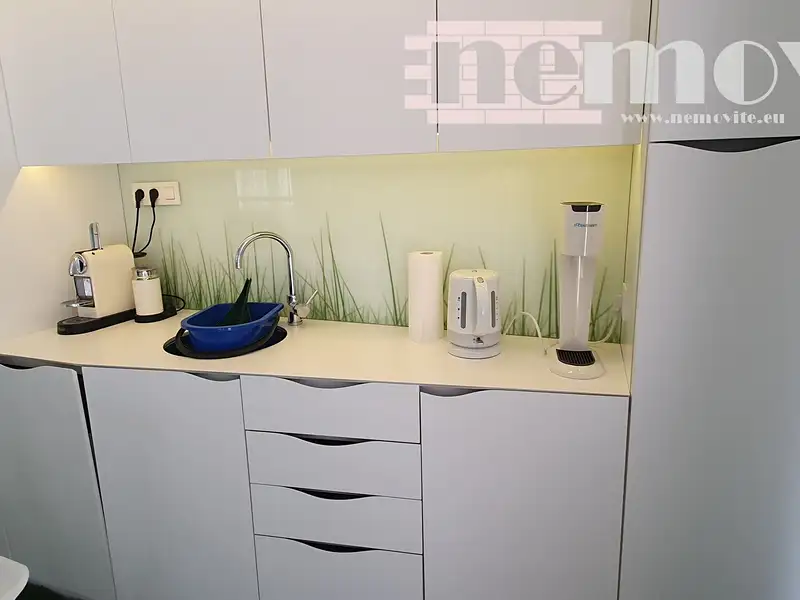 Prodej kanceláře 59 m², Jesenice – náhled fotky 3