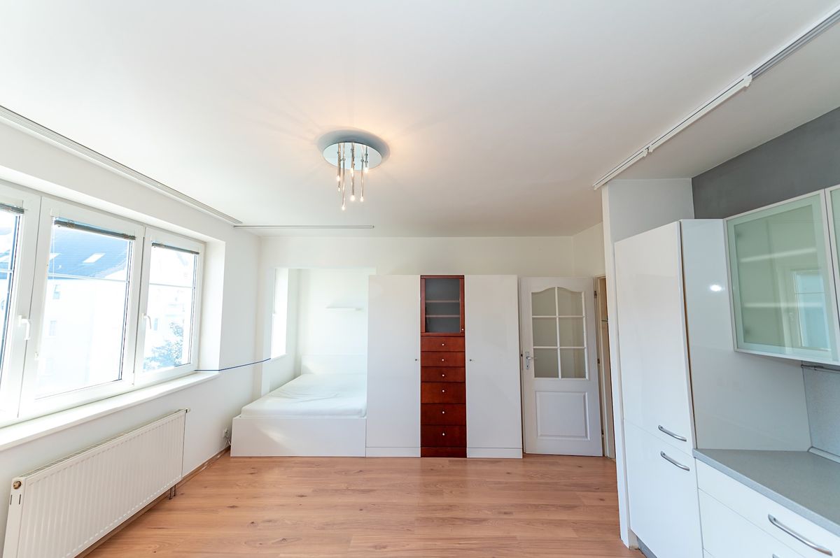 Pronájem bytu 1+kk 30 m²