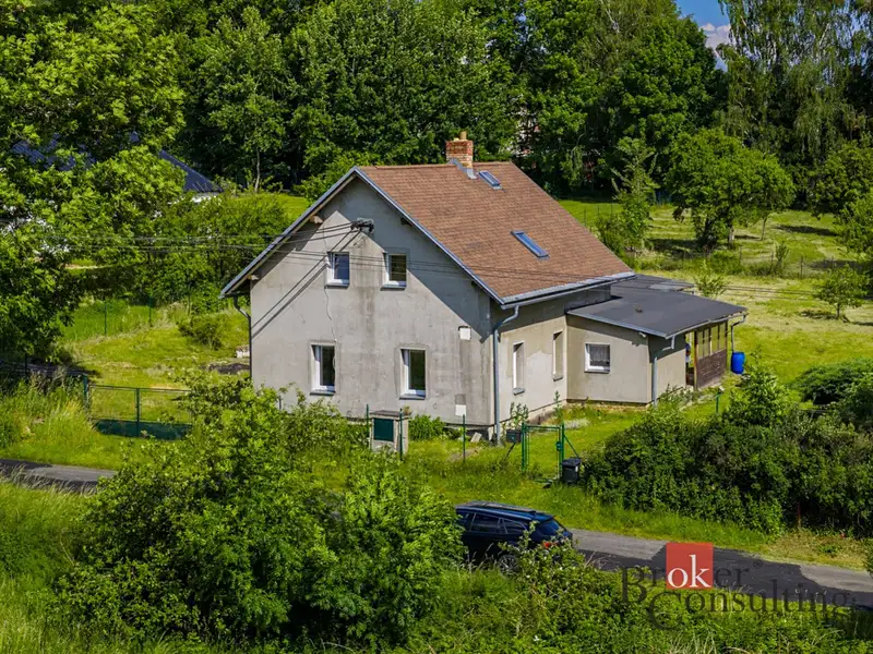 Prodej rodinného domu 151 m², pozemek 1216 m², Varnsdorf – náhled fotky 2