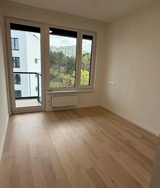 Pronájem bytu 2+kk 57 m², Praha – náhled fotky 3