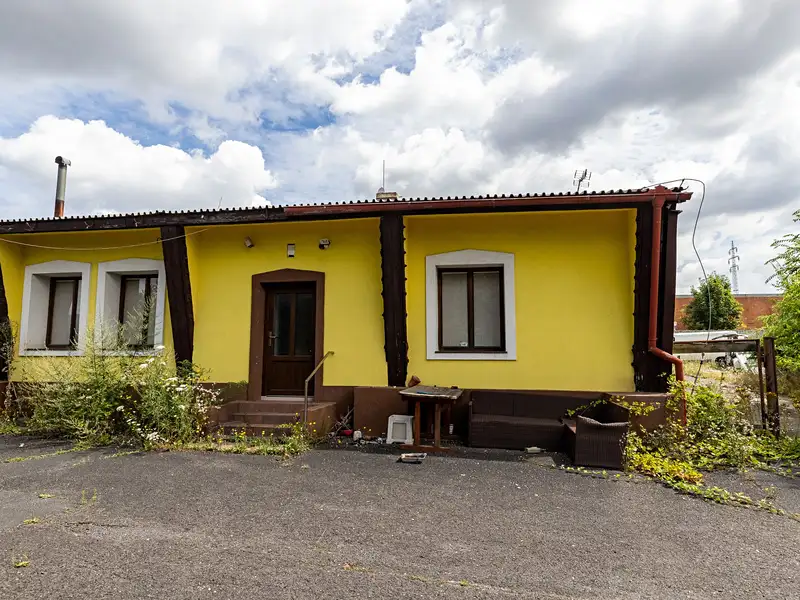 Dražba zemědělského objektu 1880 m², Teplice – náhled fotky 1