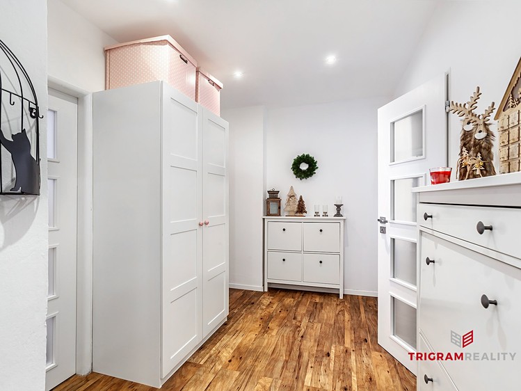 Pronájem bytu 4+kk, 84 m² (7 z 8)