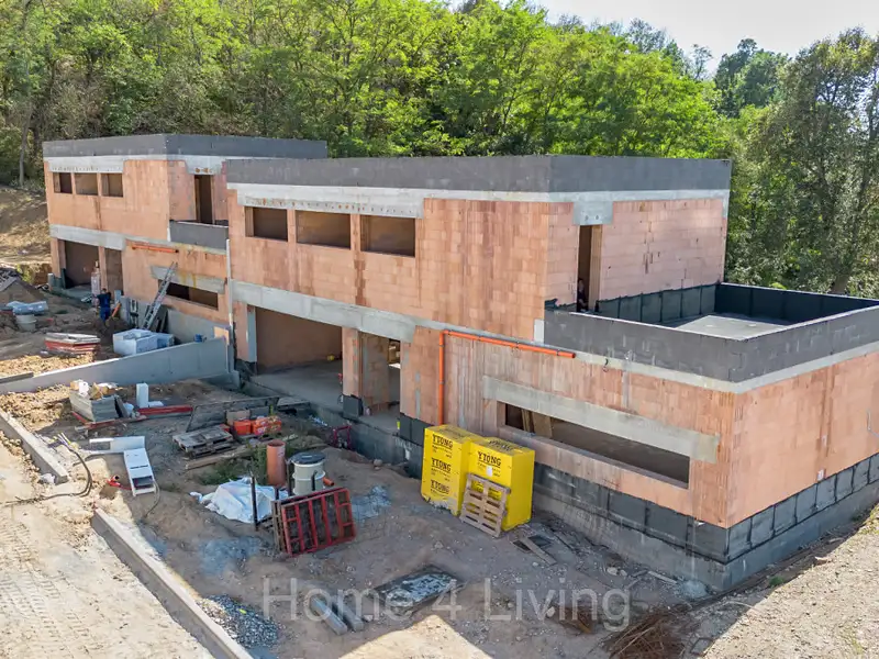 Prodej rodinného domu 193 m², pozemek 661 m², Neslovice – náhled fotky 2