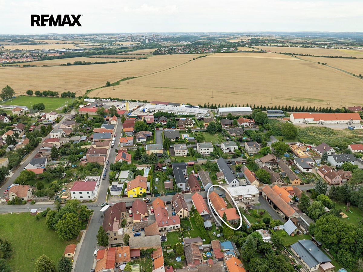 Prodej rodinného domu 100 m², pozemek 318 m², Dobříč – fotka 1 z 3