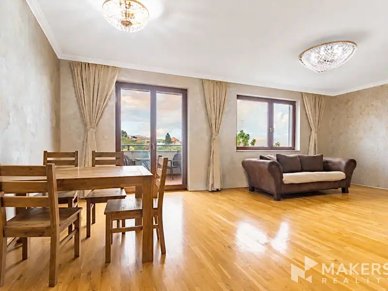 Pronájem bytu 3+kk 100 m², Praha – náhled fotky 1