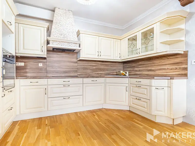 Pronájem bytu 3+kk 100 m², Praha – náhled fotky 3