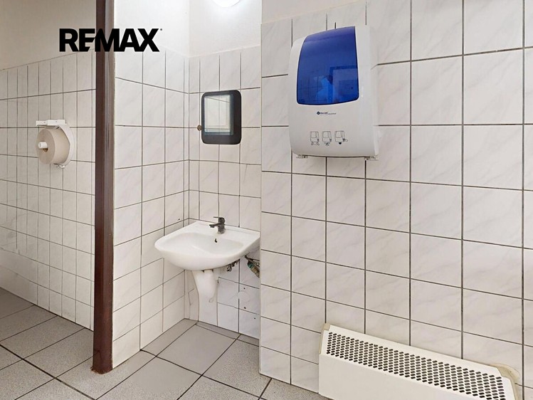 Комерційне приміщення в оренду, 190 м² (17 з 17)