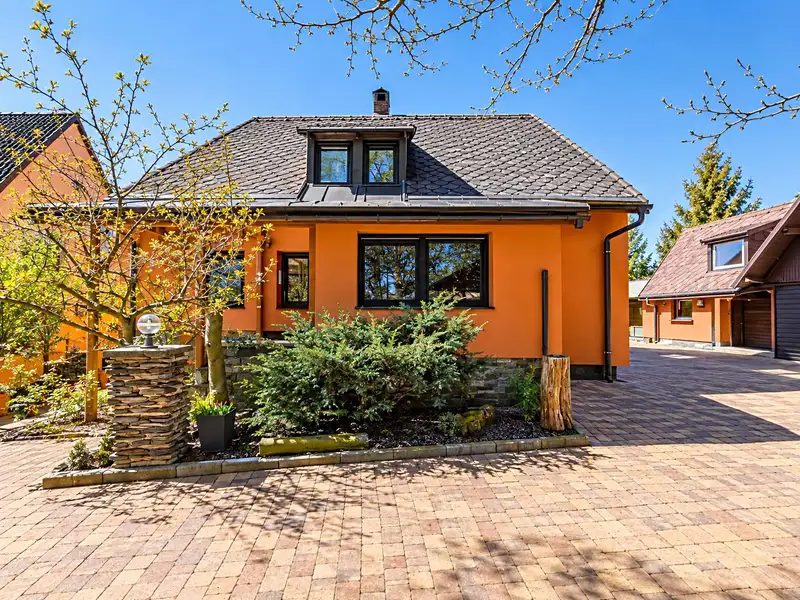 Prodej rodinného domu 385 m², pozemek 1028 m², Rýmařov – náhled fotky 3