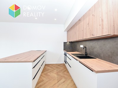 Prodej bytu 2+kk, 64 m² (2 z 19)