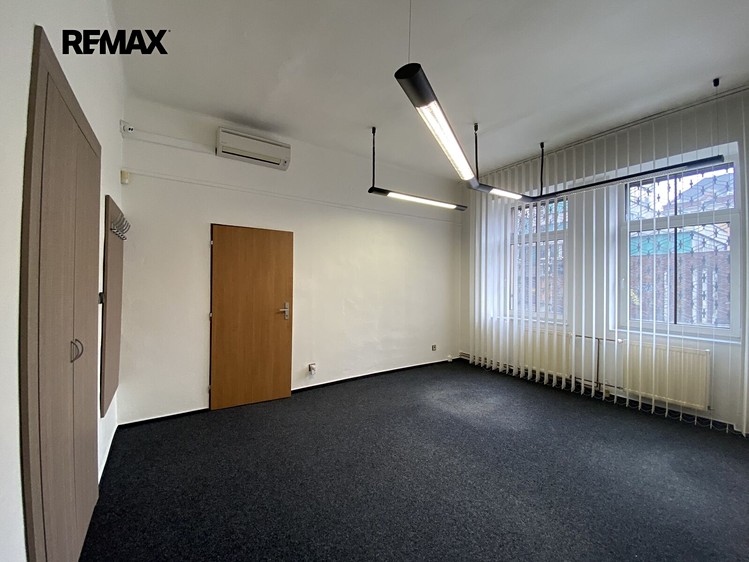 Комерційне приміщення на продаж, 615 м² (14 з 25)