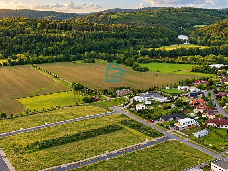 Prodej stavebního pozemku 934 m², Hluboká nad Vltavou – náhled fotky 2