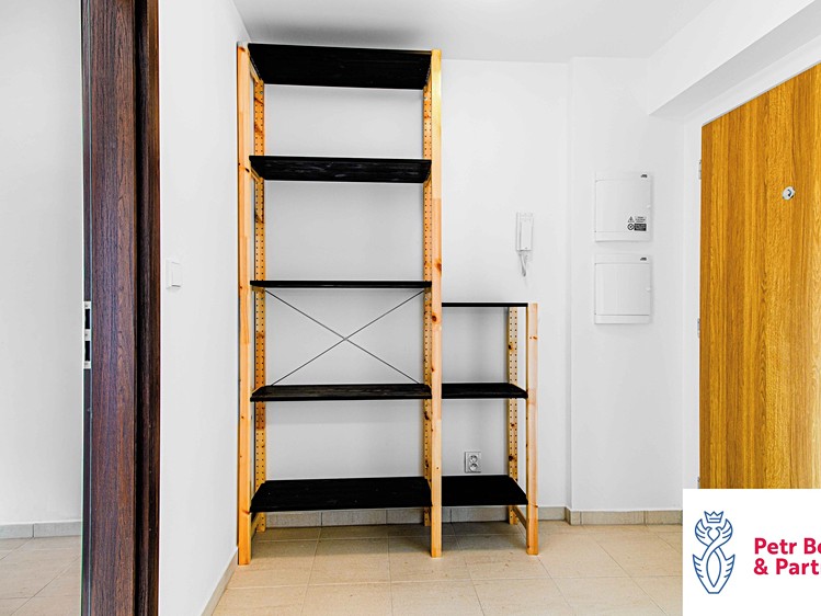 Pronájem bytu 2+kk, 50 m² (9 z 19)