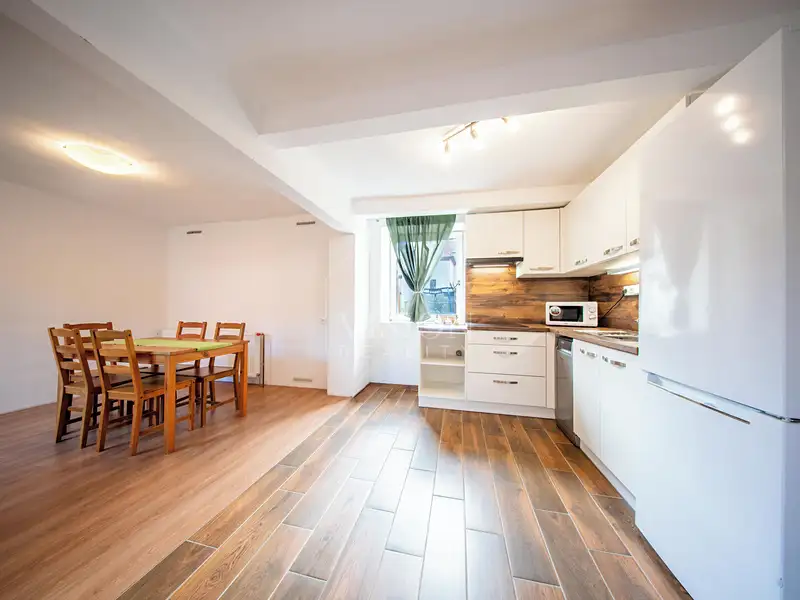 Prodej rodinného domu 65 m², pozemek 179 m², Kaplice – náhled fotky 3
