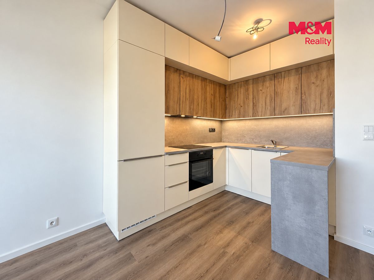 Pronájem bytu 2+kk 53 m² – fotografie 2
