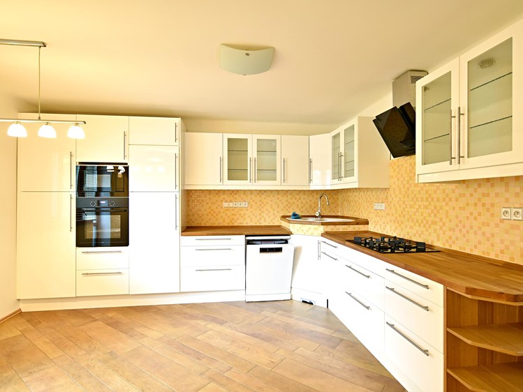Prodej bytu 3+kk, 65 m² (4 z 11)