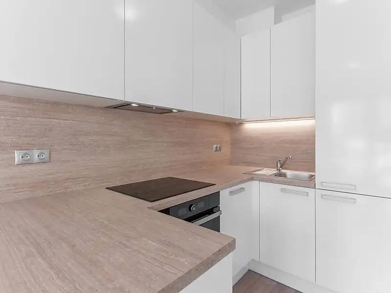 Pronájem bytu 1+kk 28 m², Praha – náhled fotky 2