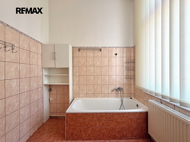 Комерційне приміщення на продаж, 156 м² (29 з 38)