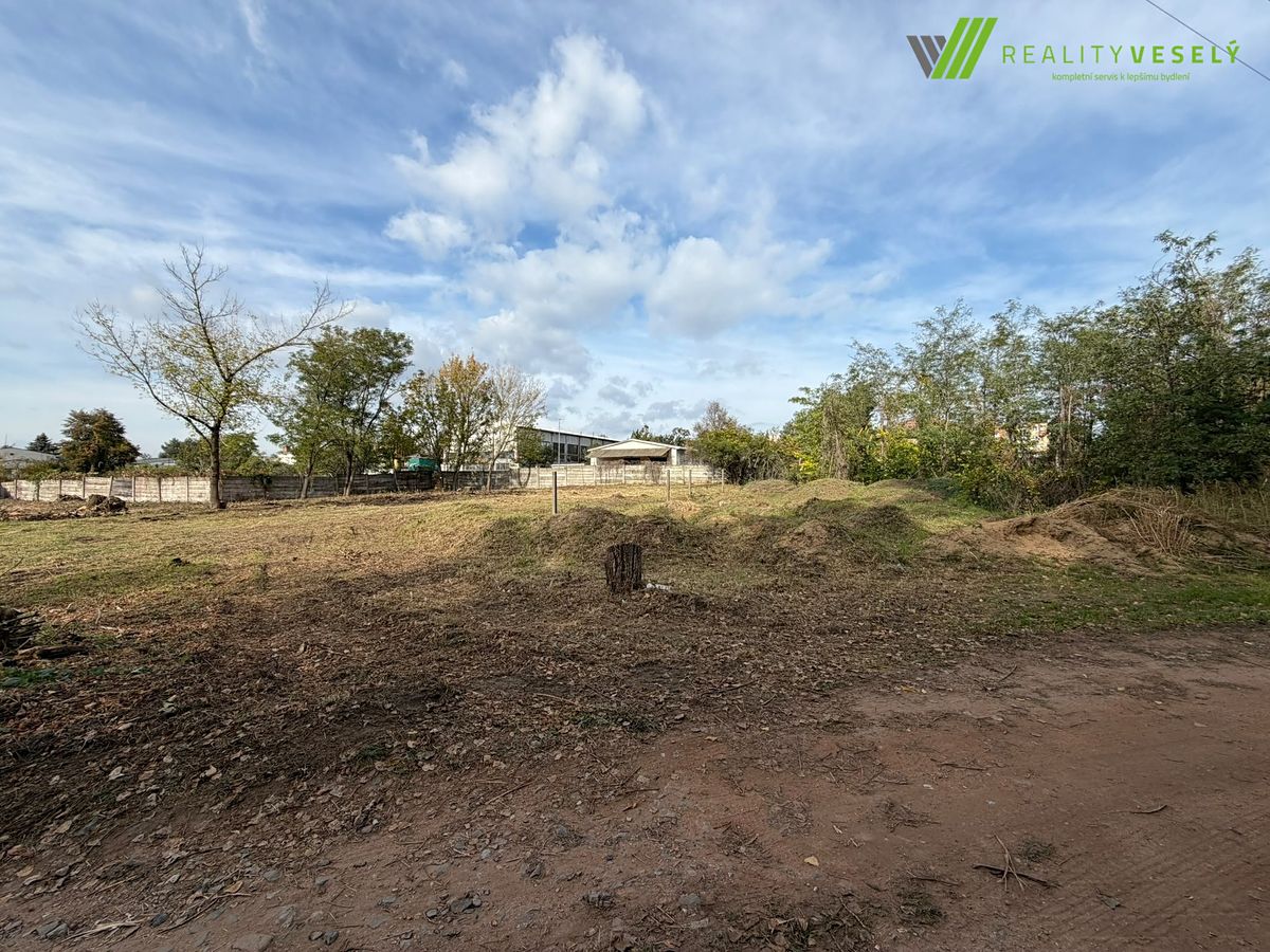 Pronájem pozemku 5059 m², Hodonín – fotka 1 z 3
