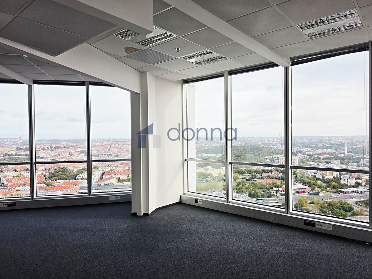 Pronájem kanceláře 60 m², Praha – fotka 1 z 3