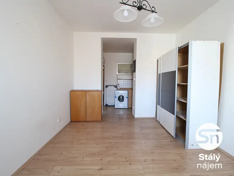Pronájem bytu 1+kk 27 m², Praha – náhled fotky 2