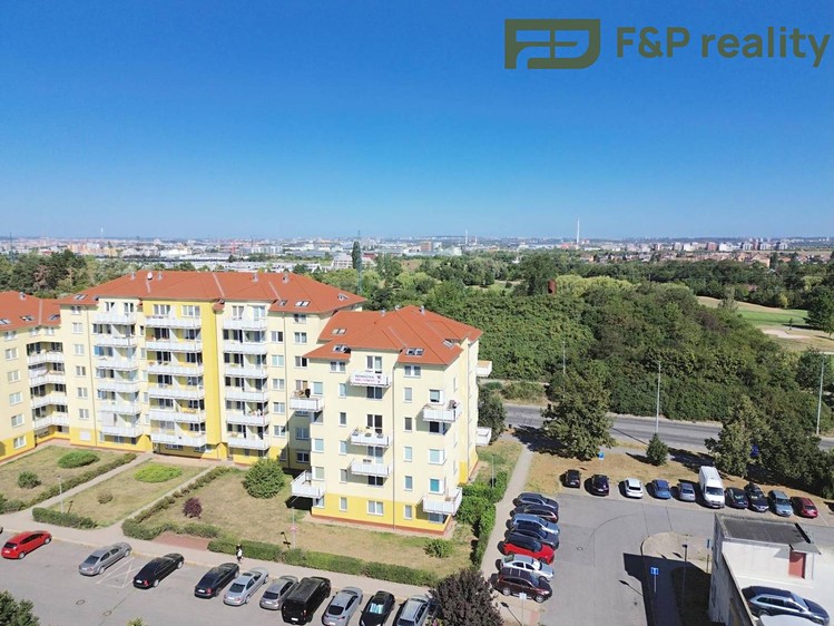 Квартира 4+kk на продаж, 84 м² (23 з 24)
