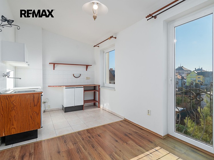 Wohnung atypical zum Kauf, 70 m² (2 von 23)